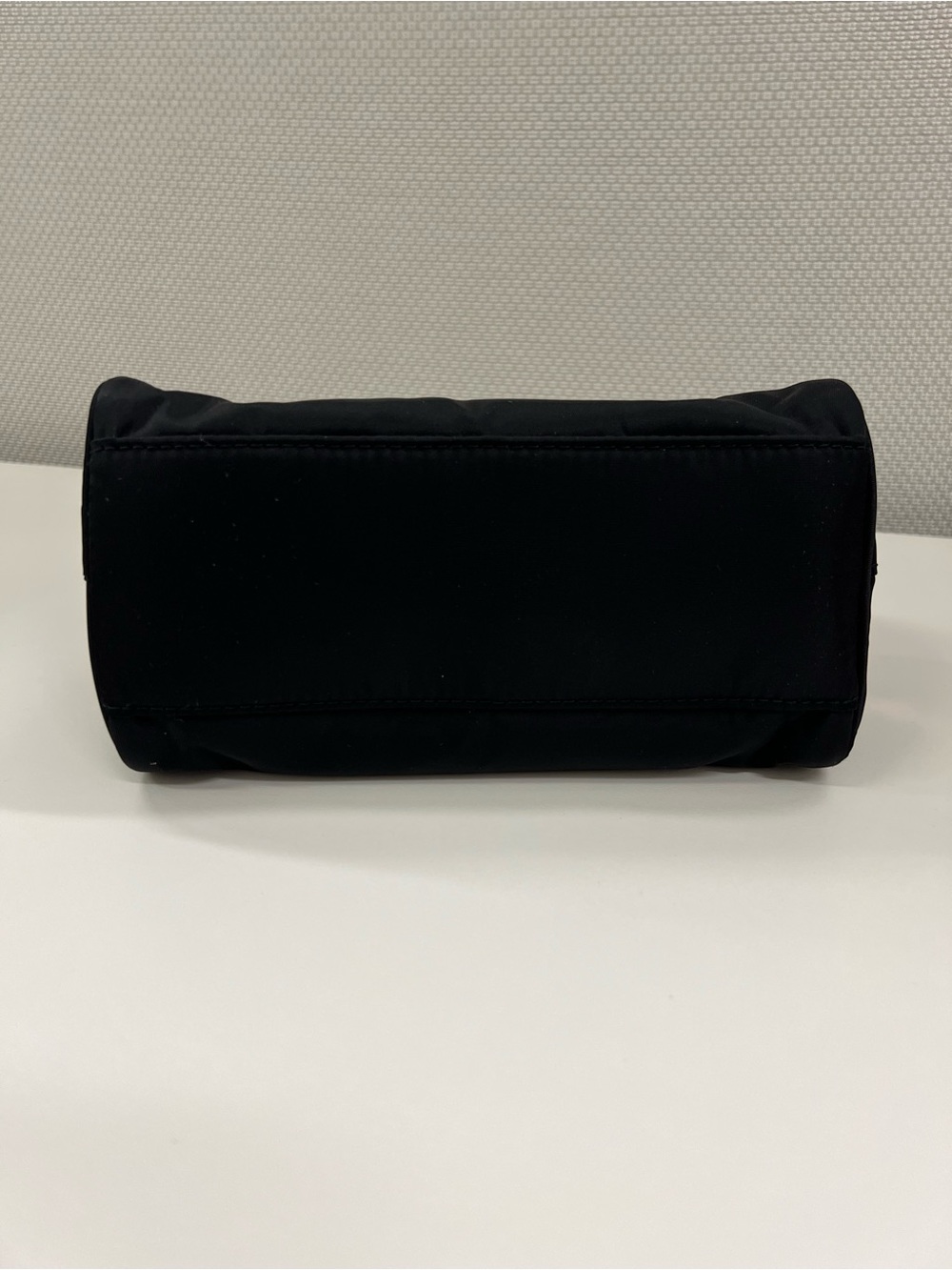 Marc Jacobs Cosmetic Pouch 👝 - Picture 8 of 12